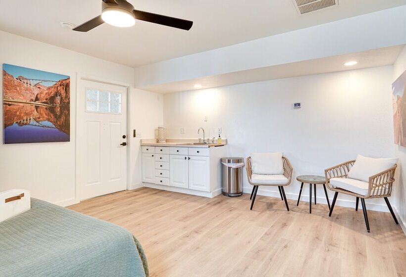 Pet Friendly Arizona Home   Pool, Grill & Fire Pit