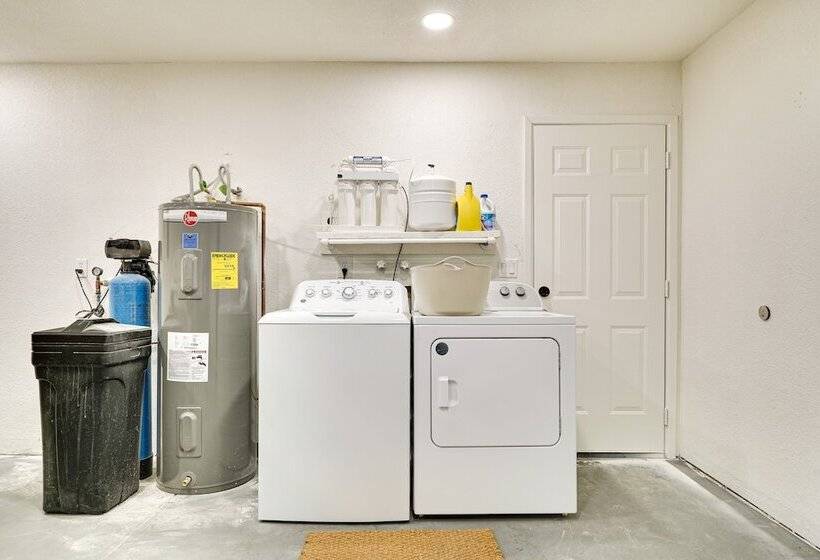 Pet Friendly Arizona Home   Pool, Grill & Fire Pit