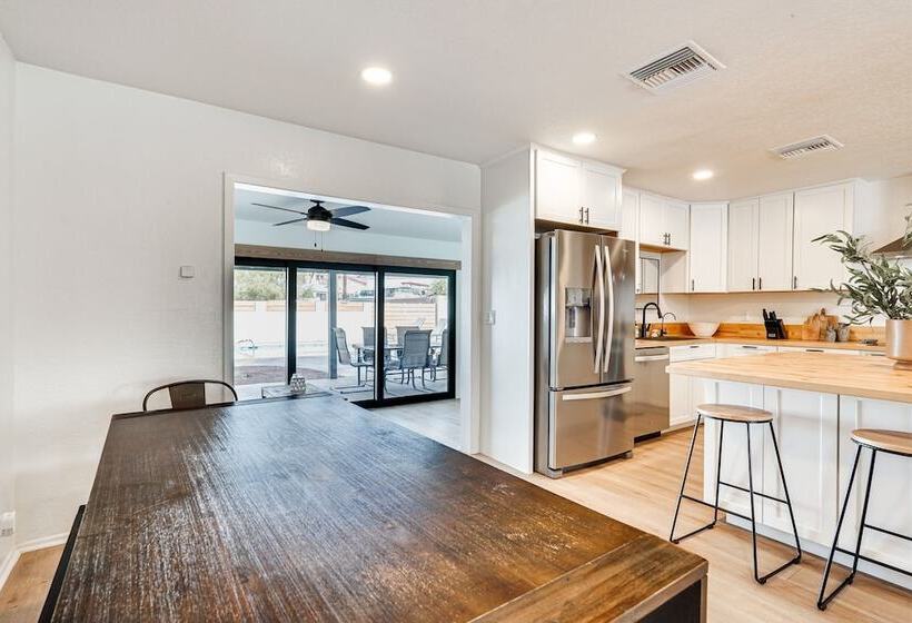 Pet Friendly Arizona Home   Pool, Grill & Fire Pit