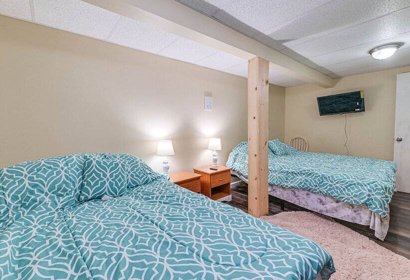 Pet Friendly New York Escape W/ Deck & Lake Views!