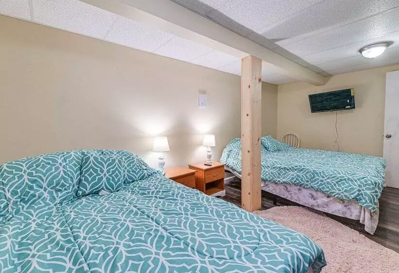 Pet Friendly New York Escape W/ Deck & Lake Views!