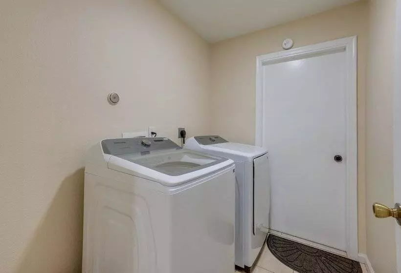 Pet Friendly Port St Lucie Home ~ 5 Mi To Marina!