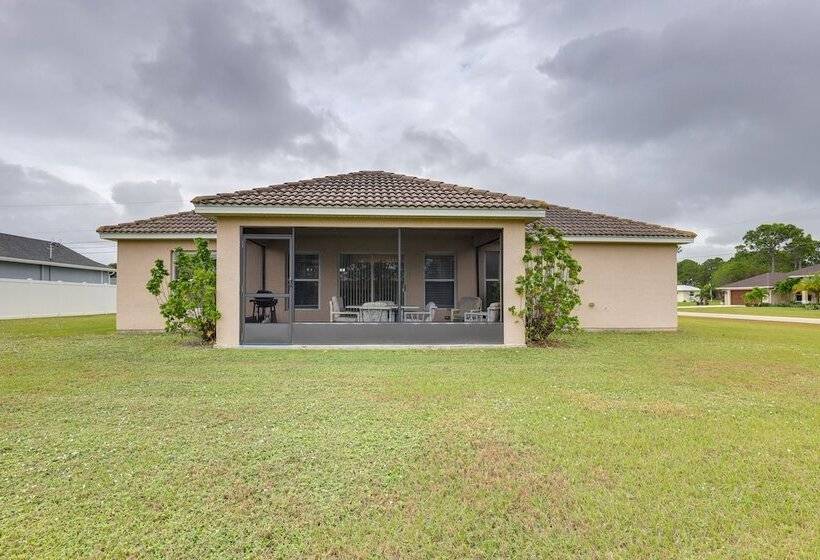 Pet Friendly Port St Lucie Home ~ 5 Mi To Marina!