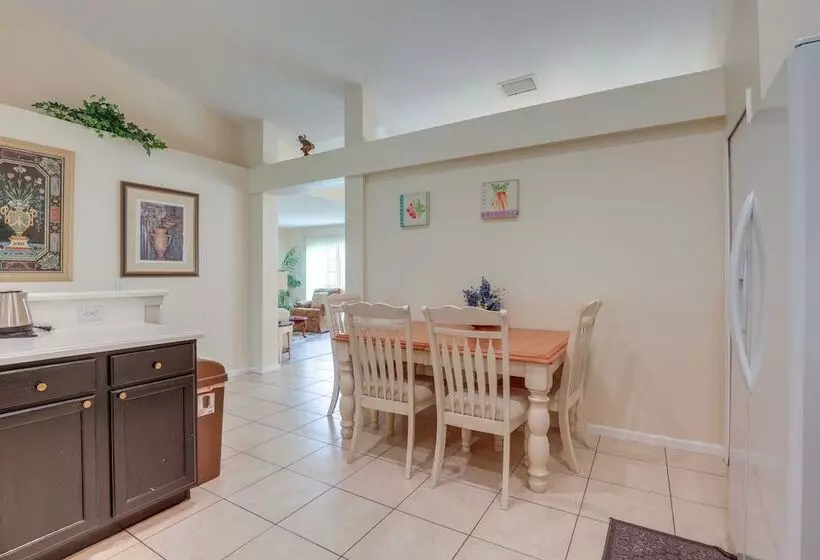 Pet Friendly Port St Lucie Home ~ 5 Mi To Marina!