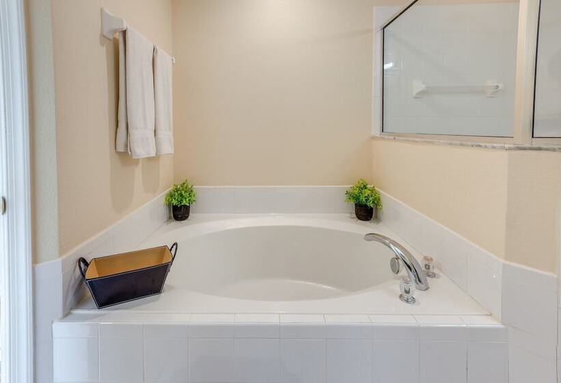 Pet Friendly Port St Lucie Home ~ 5 Mi To Marina!