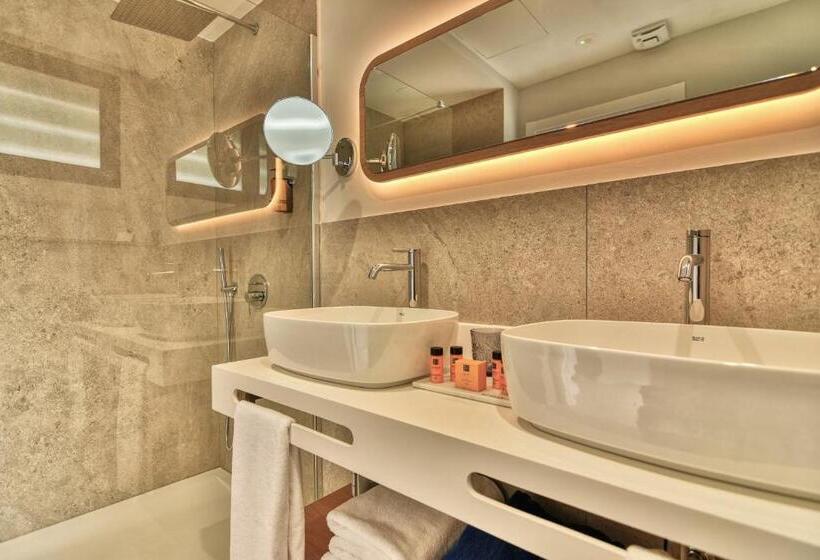 Relaxia Beverly Suites