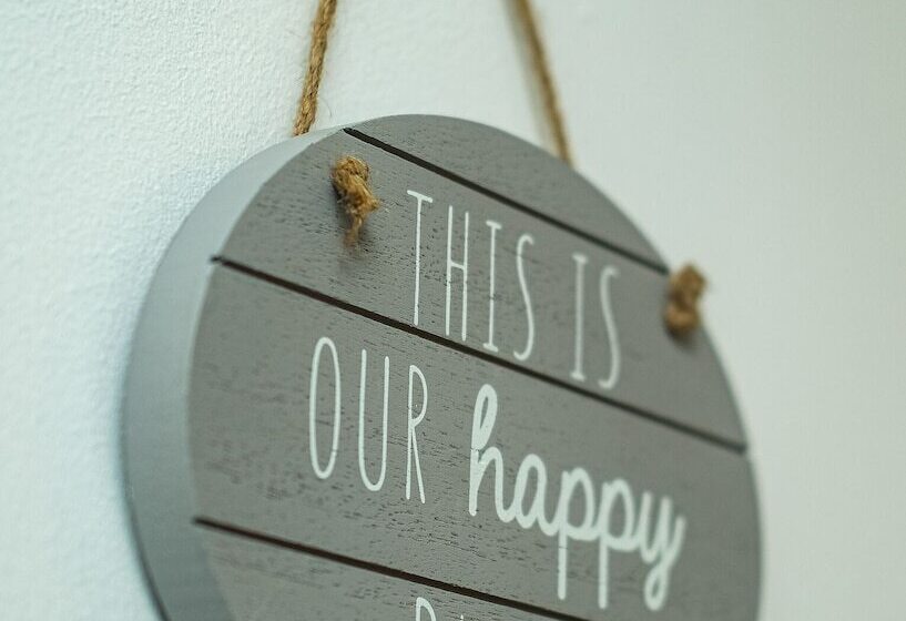 إقامة Cosy Home With Private Parking