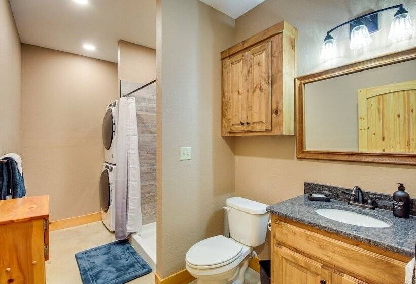 Rural Drexel Cabin On 30 Acres: Unplug + Unwind!