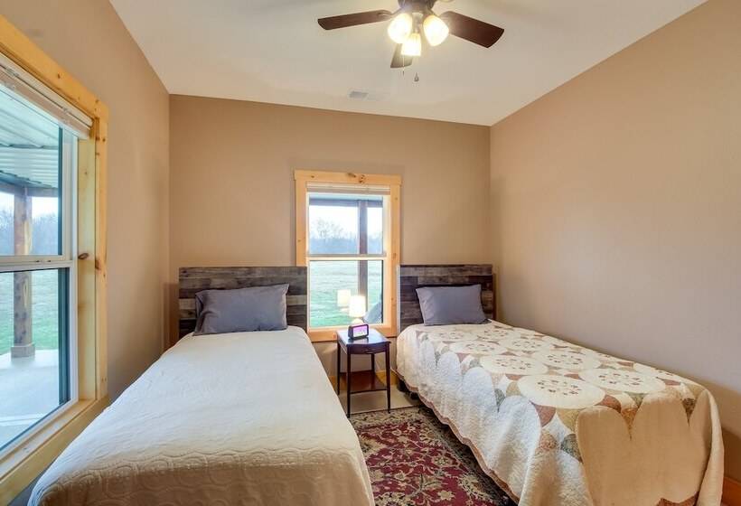 Rural Drexel Cabin On 30 Acres: Unplug + Unwind!