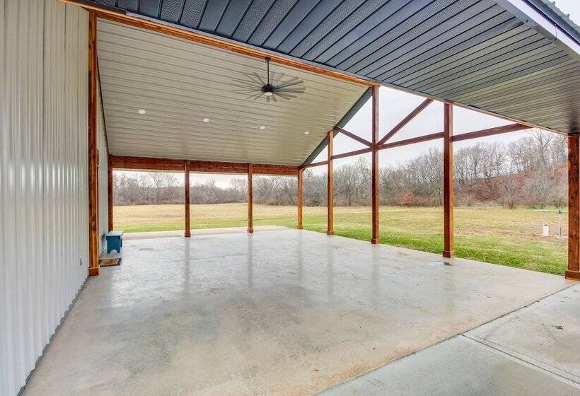 Rural Drexel Cabin On 30 Acres: Unplug + Unwind!