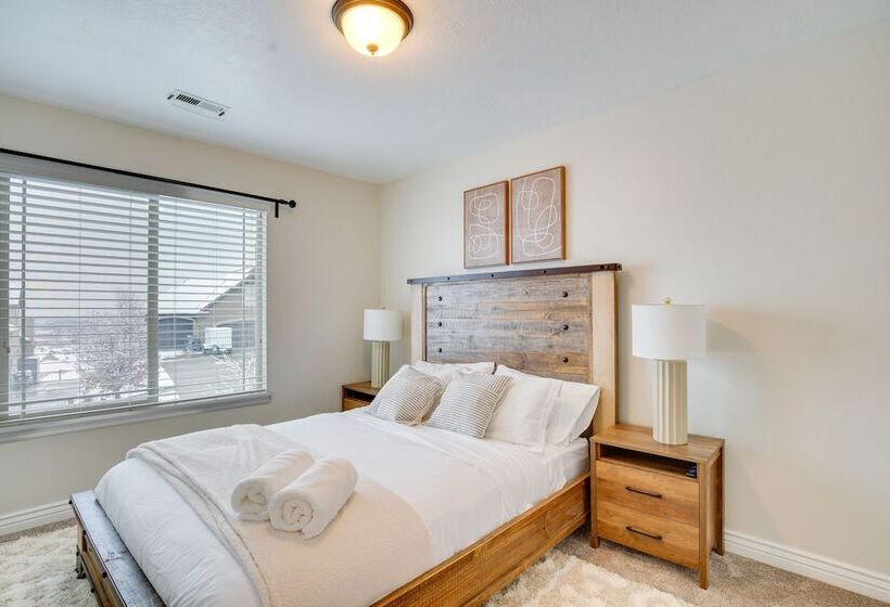 Saratoga Springs Family Home ~ 2 Mi To Utah Lake!