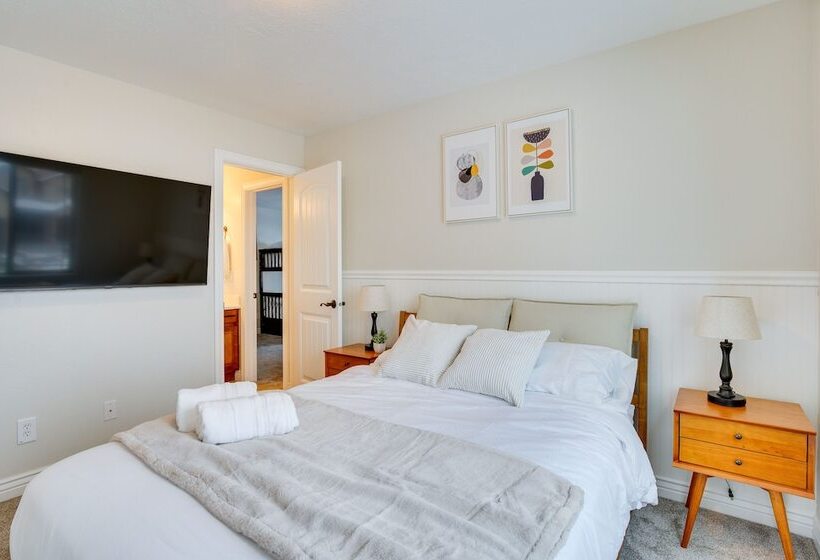 Saratoga Springs Family Home ~ 2 Mi To Utah Lake!