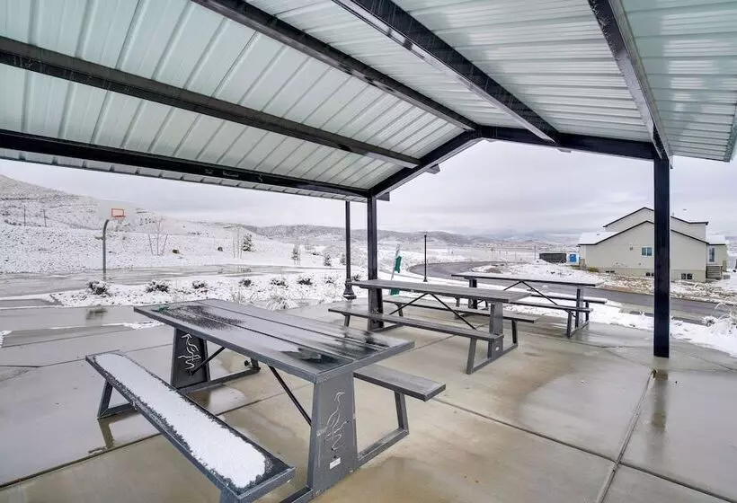 Saratoga Springs Family Home ~ 2 Mi To Utah Lake!