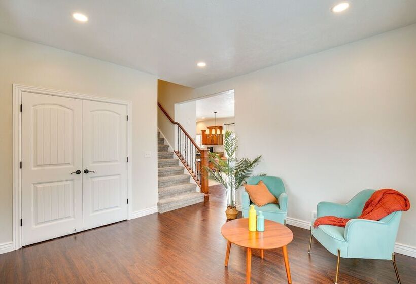 Saratoga Springs Family Home ~ 2 Mi To Utah Lake!