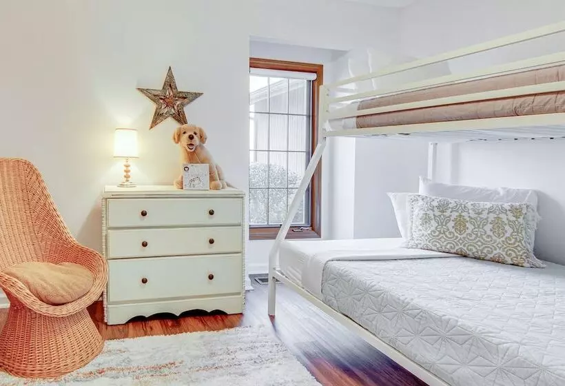 Scenic Fairview Vacation Home ~ 15 Mi To Asheville