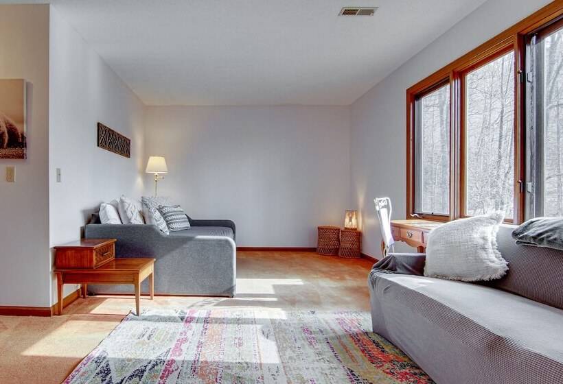 Scenic Fairview Vacation Home ~ 15 Mi To Asheville