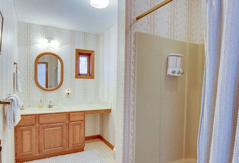 Scenic Fairview Vacation Home ~ 15 Mi To Asheville