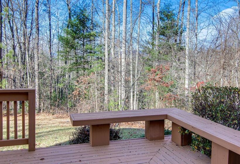 Scenic Fairview Vacation Home ~ 15 Mi To Asheville
