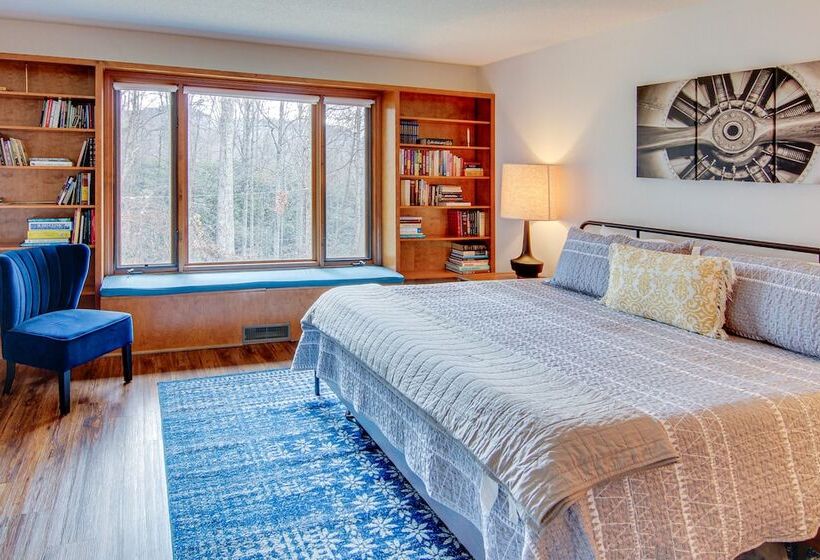 Scenic Fairview Vacation Home ~ 15 Mi To Asheville