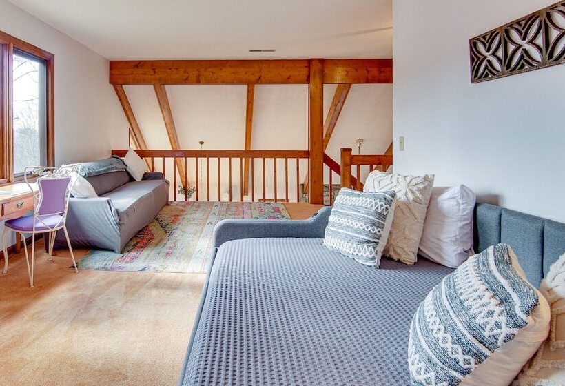 Scenic Fairview Vacation Home ~ 15 Mi To Asheville