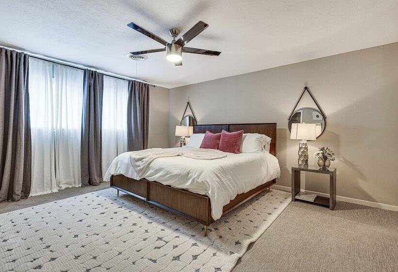 Spacious Bryan Home W/ Patio: 4 Mi To Downtown