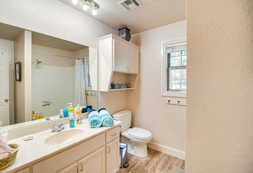 Spacious Grand Lake Lodge: Dock, Views & Grill!