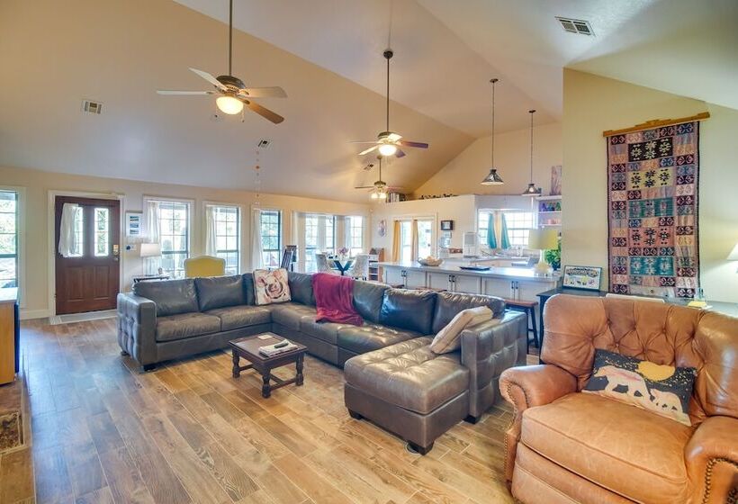 Spacious Grand Lake Lodge: Dock, Views & Grill!