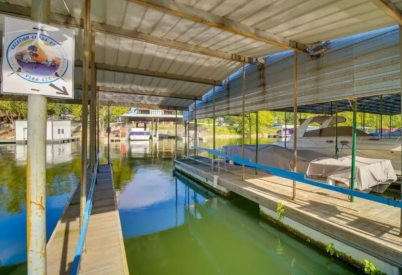 Spacious Grand Lake Lodge: Dock, Views & Grill!