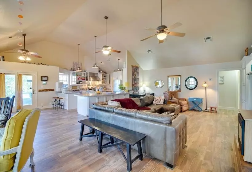 Spacious Grand Lake Lodge: Dock, Views & Grill!