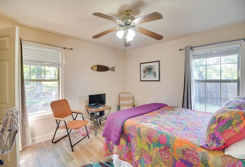 Spacious Grand Lake Lodge: Dock, Views & Grill!