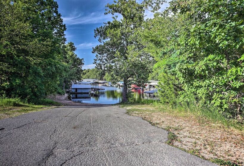 Spacious Grand Lake Lodge: Dock, Views & Grill!