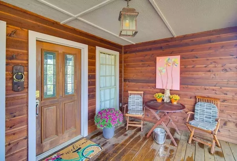 Spacious Grand Lake Lodge: Dock, Views & Grill!