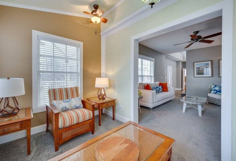 Spacious Mooresville Home W/ Lake Norman View!