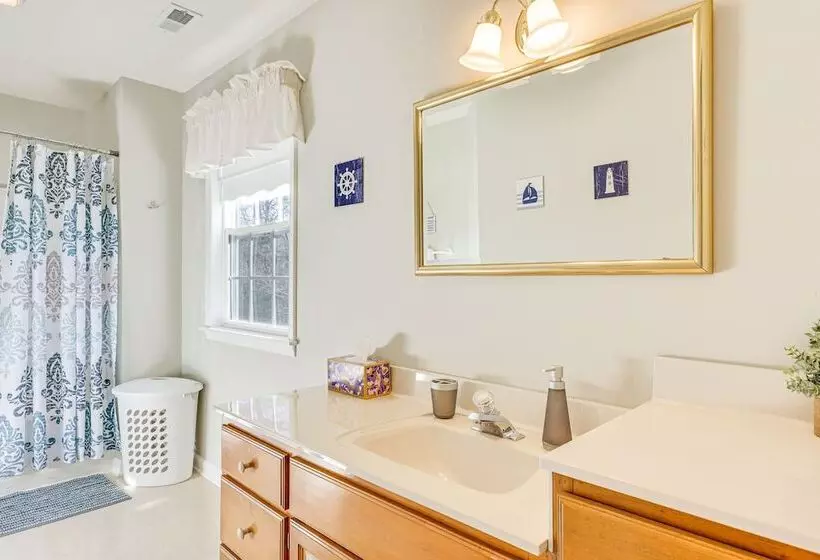 Stunning Hayesville Retreat: 2 Mi To Lake Chatuge