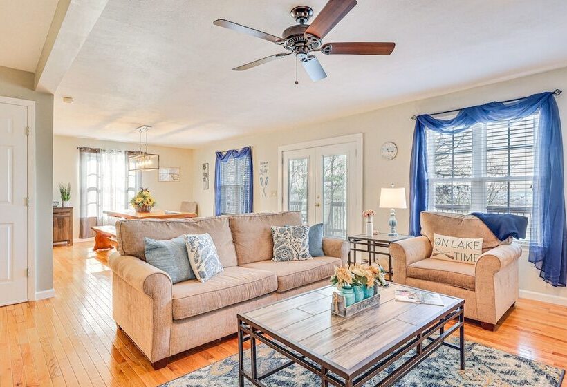 Stunning Hayesville Retreat: 2 Mi To Lake Chatuge