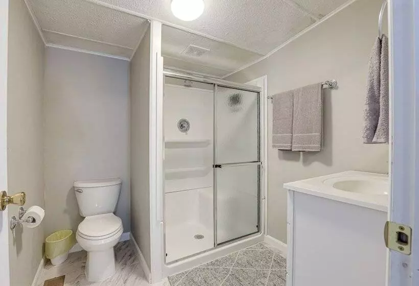 Sun Soaked Okeechobee Retreat W/ Canal Views!