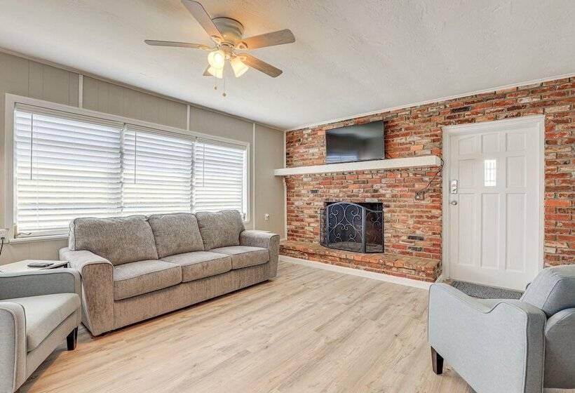 Sun Soaked Okeechobee Retreat W/ Canal Views!