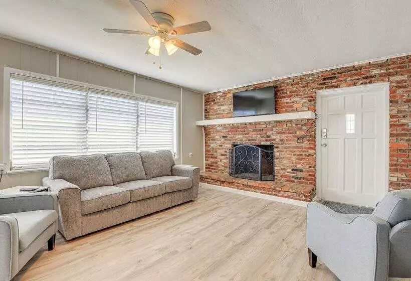 Sun Soaked Okeechobee Retreat W/ Canal Views!