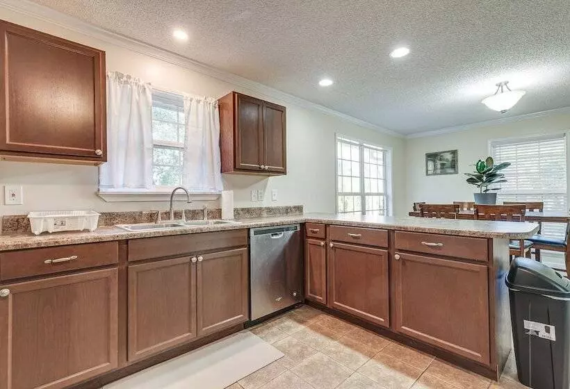 Tranquil Coden Retreat: 10 Mi To Dauphin Island!