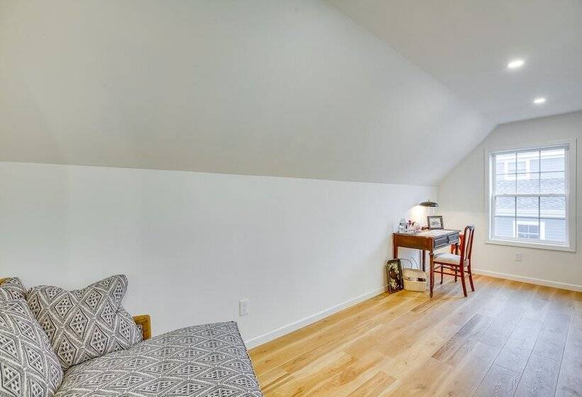 Airy West Cape May Cottage < 1 Mi To Beach!