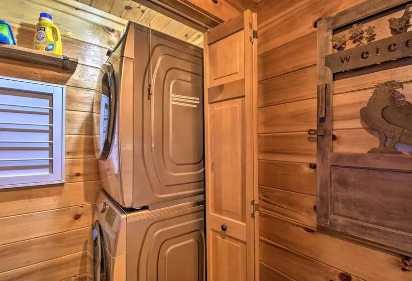 Bent Tree Cabin With Mountain & Lake Views!