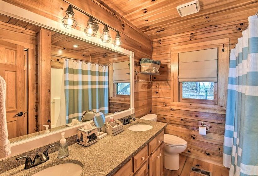 Bent Tree Cabin With Mountain & Lake Views!