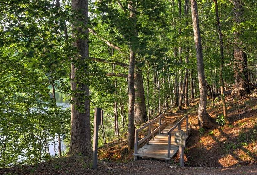 Bent Tree Cabin With Mountain & Lake Views!