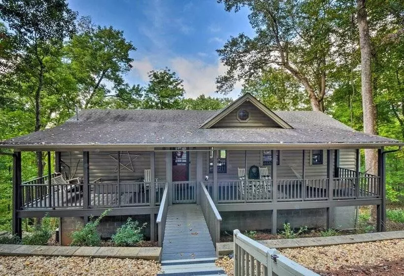 Bent Tree Cabin With Mountain & Lake Views!