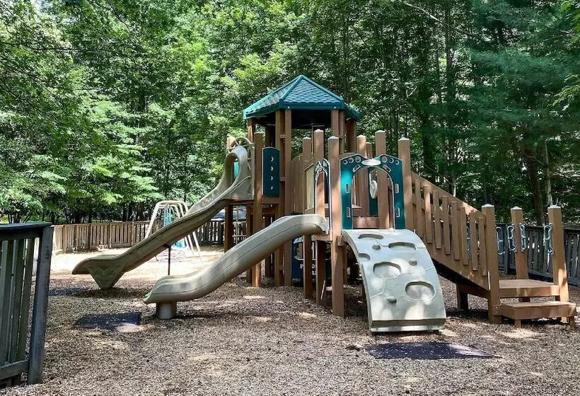 Big Canoe Mountain Resort Cabin W/ Pool Access!