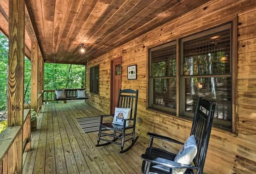 Blue Ridge Cabin: Hot Tub, Fire Pit & Grill!