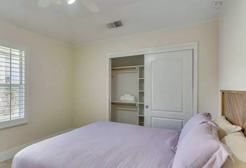 Bright Clovis Home W/ Billiards & Private Pool!