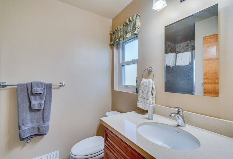 Castro Valley Home W/ Private Deck!