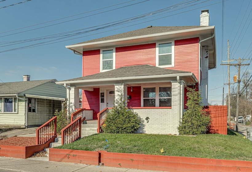 Charming Indianapolis Home Near Newfields!