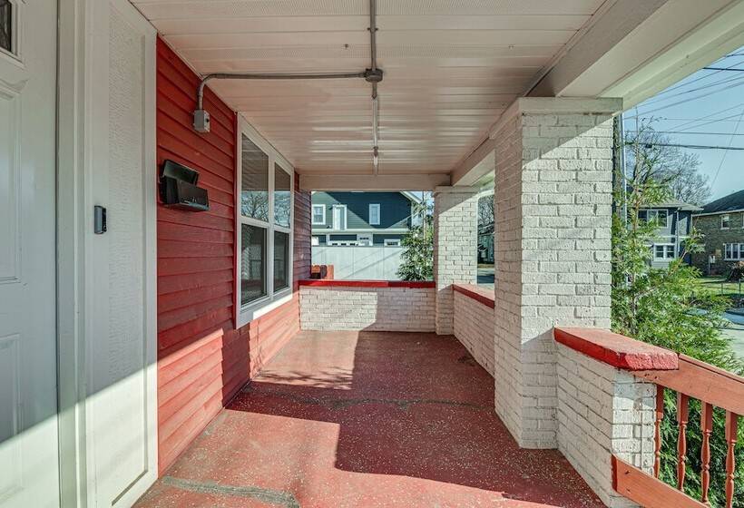 Charming Indianapolis Home Near Newfields!